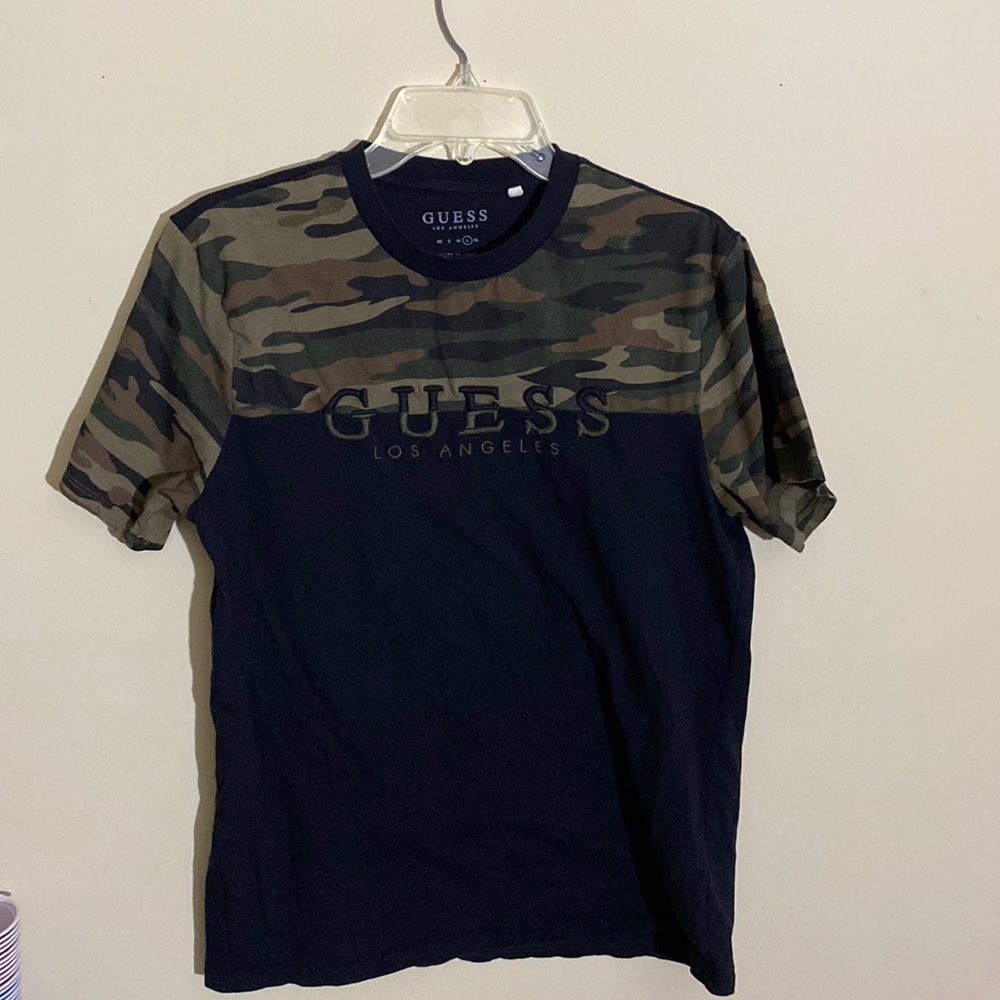 Guess camo T-shirt